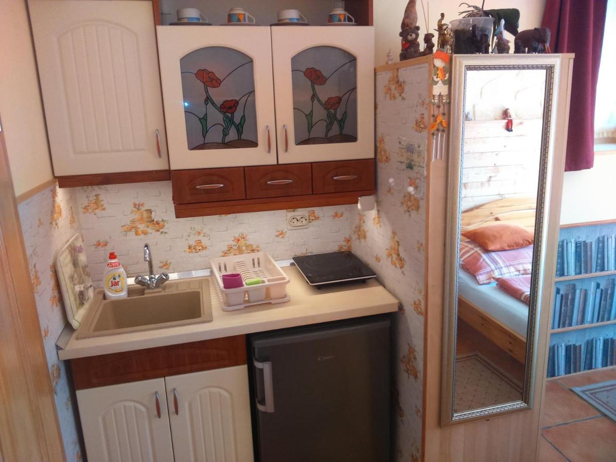 Virág Apartmanház Sopron Exterior foto